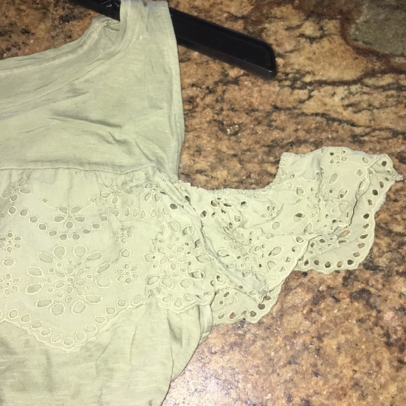 Cold shoulder top - Picture 3 of 3